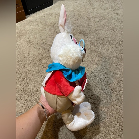 Disney Store Alice in Wonderland White Rabbit Plush Valentines Day Heart Stuffed - Picture 8 of 13